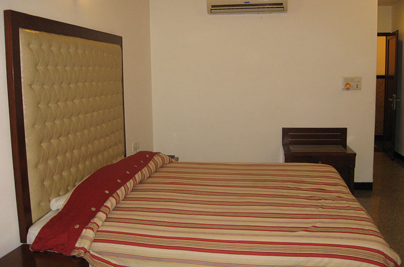 Lavanya Motel-Deluxe Room