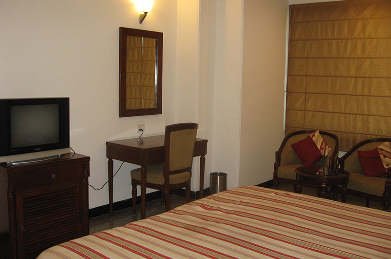 Lavanya Motel-Deluxe Room-3