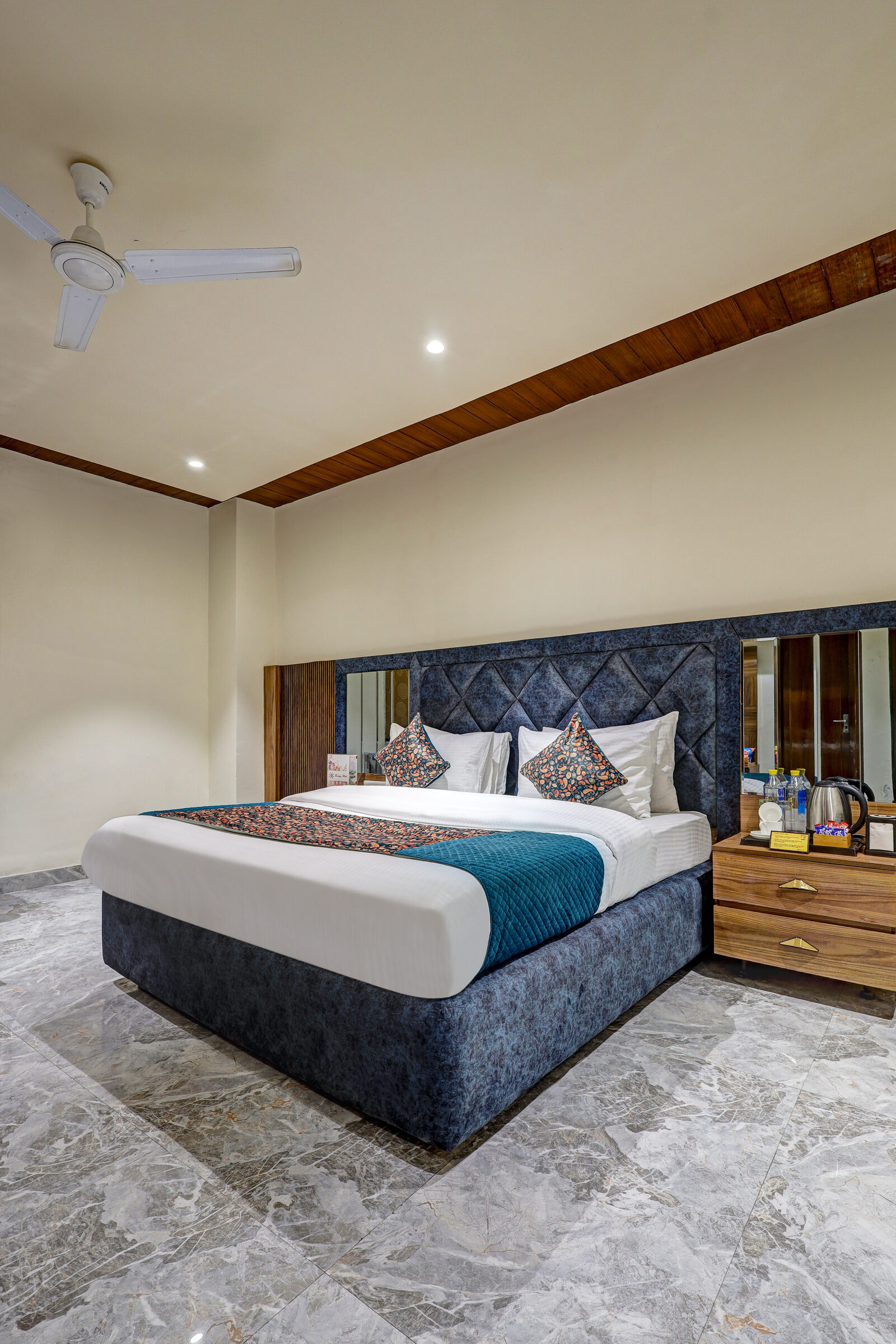 Lavanya Motel